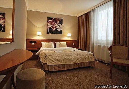 Hotel Victoria Lublin Room photo